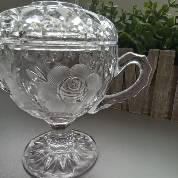 Cut Lead Crystal Footed Coveredsugar Etched Floral Design‎ - Picture 2 of 14